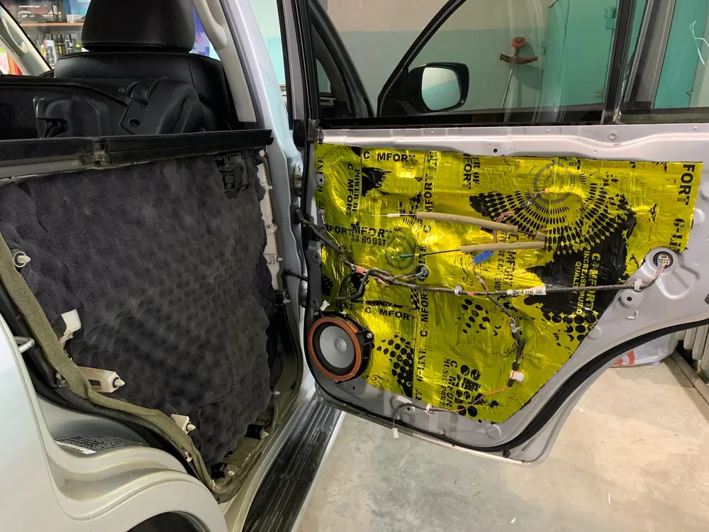 Toyota Land Cruiser 200: фото 2 из 9 — этап работы