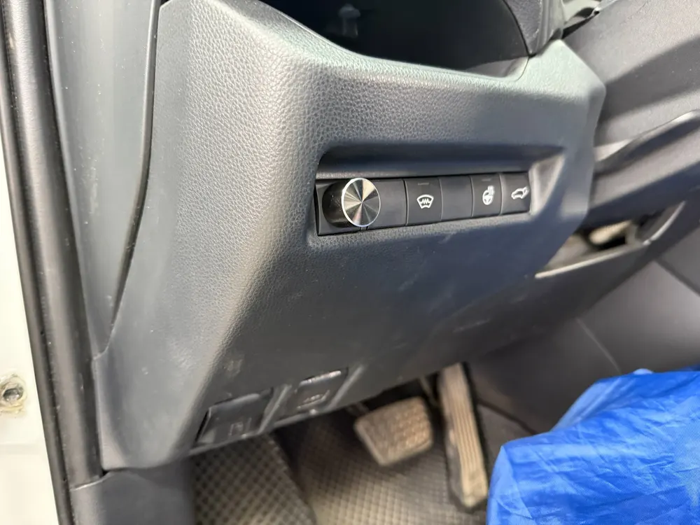 Toyota RAV4: фото 6 из 8 — этап работы