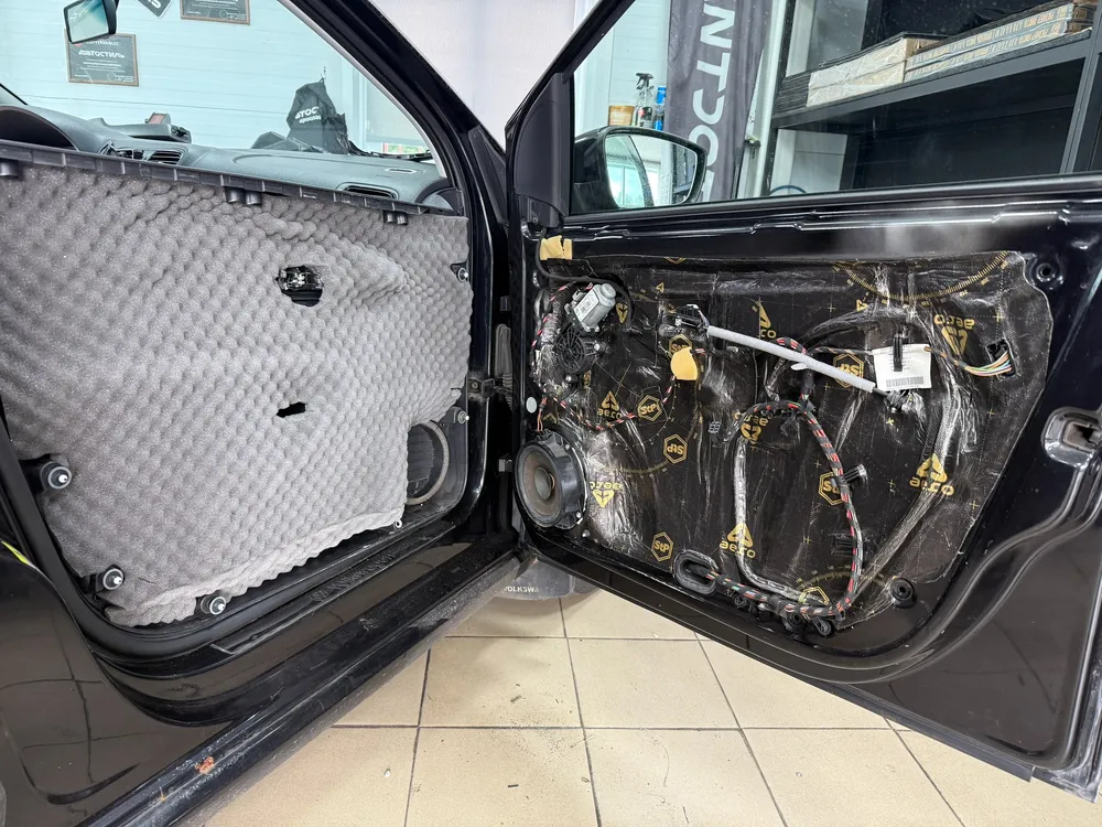 Volkswagen Polo Sedan: фото 1 из 6 — этап работы